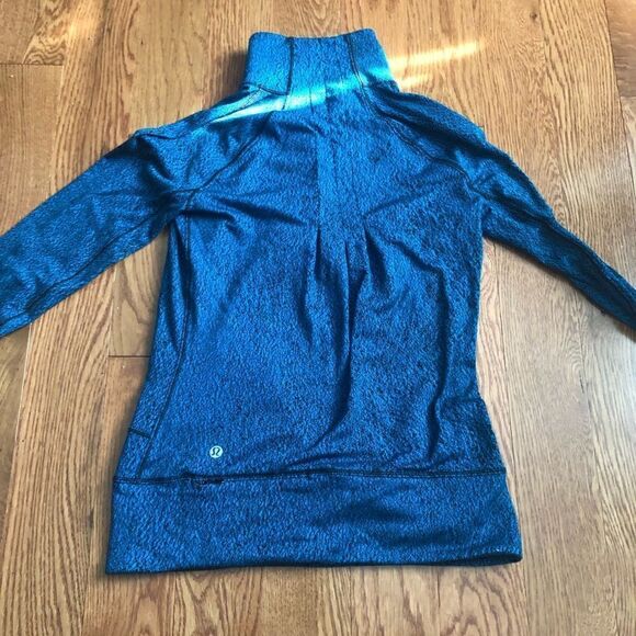 LULULEMON zip up hoodie - Picture 4 of 8